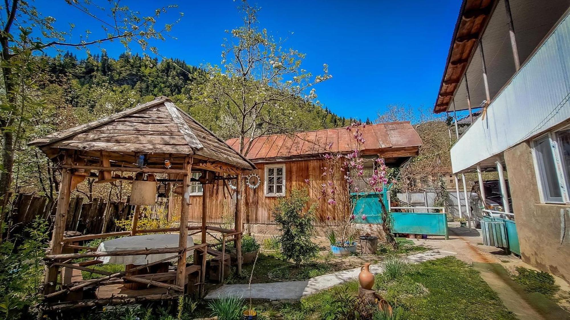 Guest House "Svaneti" Lentekhi Dış mekan fotoğraf