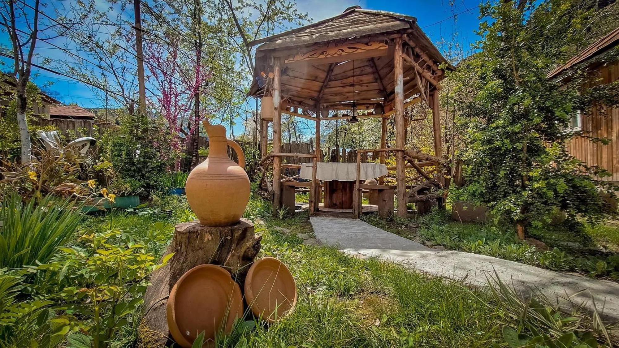 Guest House "Svaneti" Lentekhi Dış mekan fotoğraf